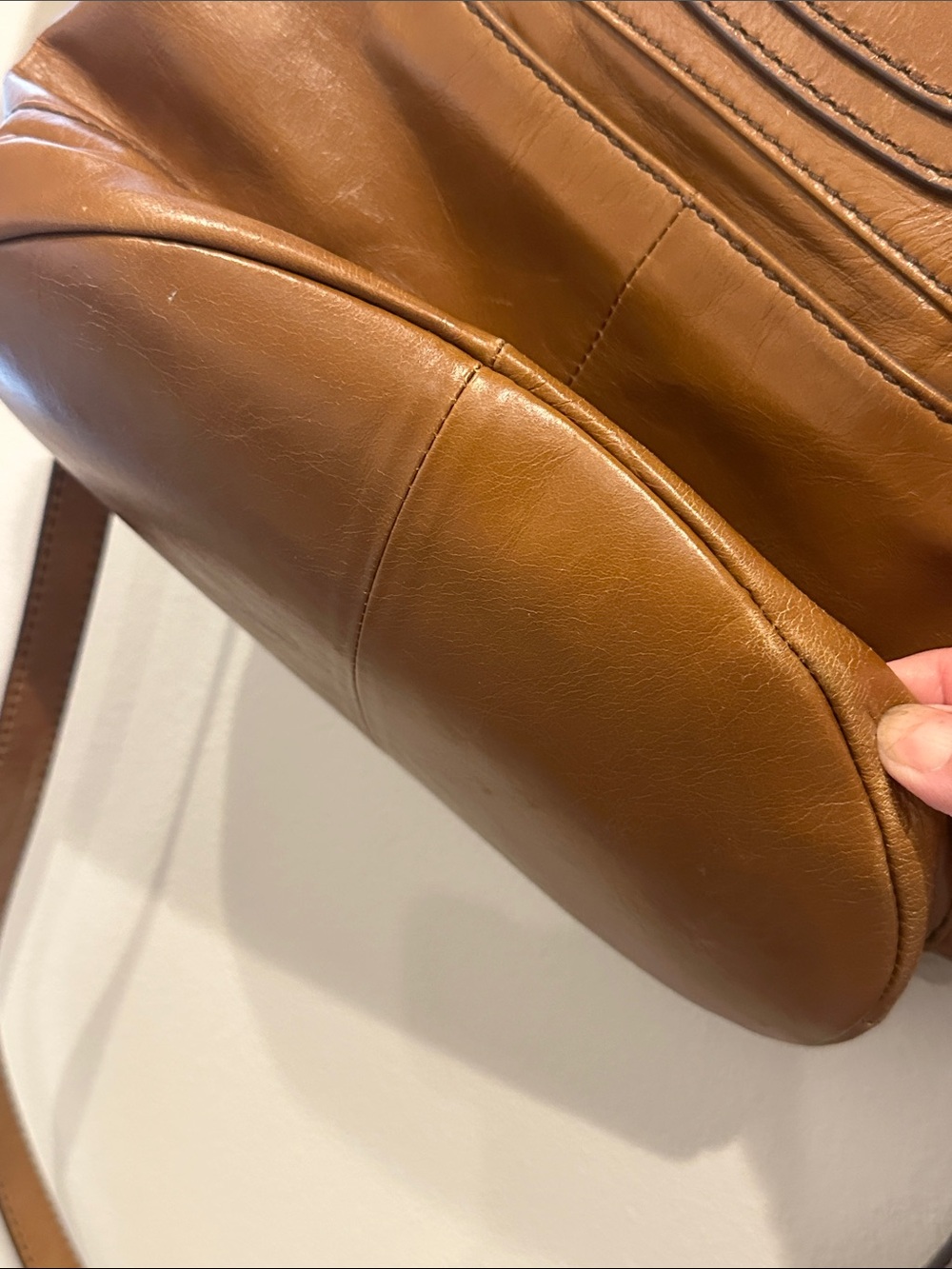 HOBO Sheila Cognac Leather Hobo bucket bag - Picture 5 of 5
